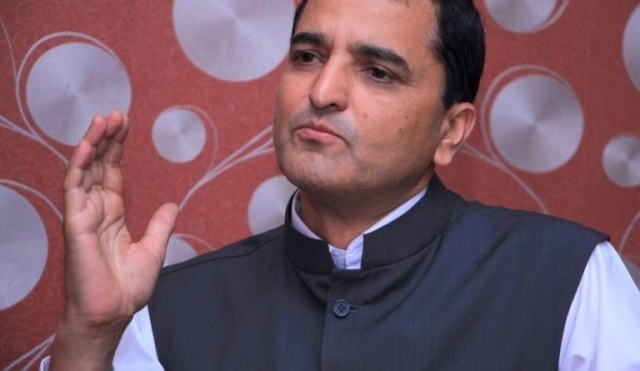 डा. केसीलाई जोडेर गगनजी र मलाई नजुधाउनुहोला : योगेश भट्टराई