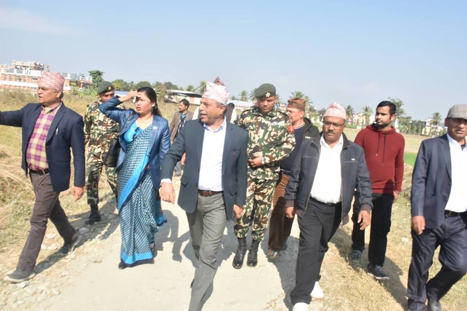 सडकमा दुध पोख्ने अवस्थाको अन्त्य हुन्छ कृषिमन्त्री खनाल
