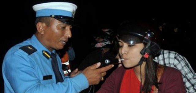 मापसे चेकिङ : ८० हजार लाइसेन्समा प्वाल