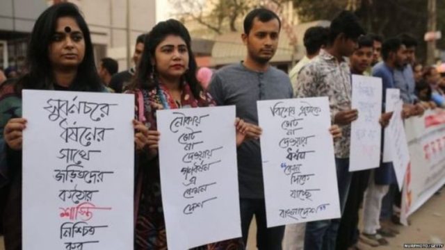 विपक्षी दललाई मतदान गरेपछि सामूहिक बलात्कार
