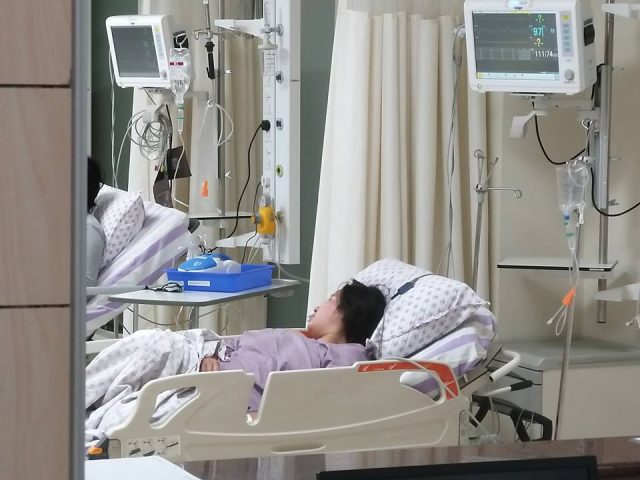 नख्खु बम बिस्फोटका घाईतेहरुको मेडिसिटीमा उपचार हुँदै