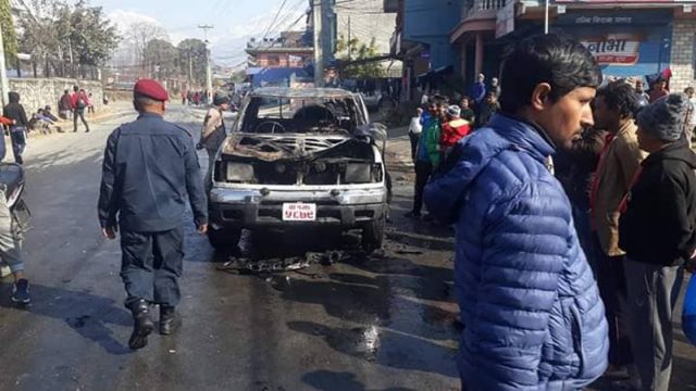 कास्कीका सबारी साधनमा आगो लगाई फरार व्यक्ति लेकसाईडको होटलबाट २ घन्टामा  पक्राउ