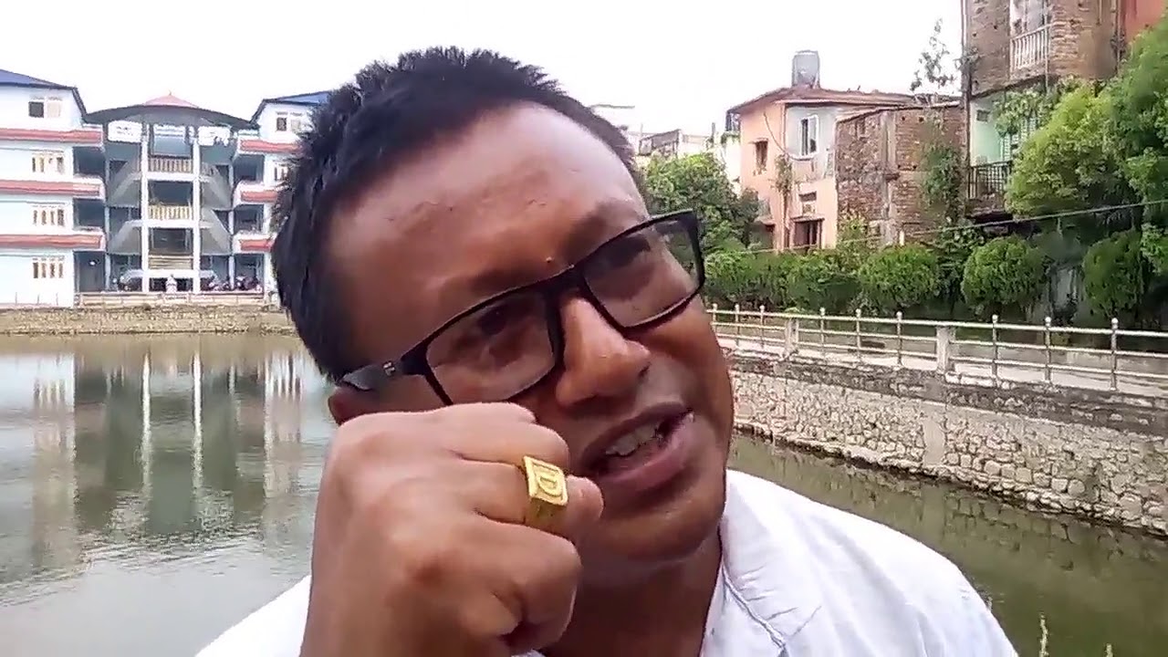 गल्ति गर्ने मेयर माफी माग्ने उपमेयर