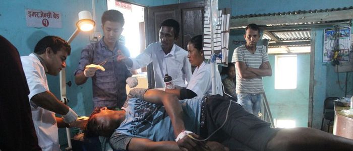 बस दुर्घटनामा १० घाइते, एकको अवस्था गम्भीर