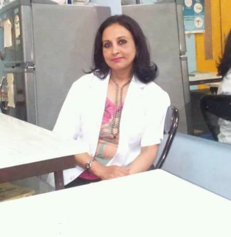 उग्र बन्दै रोशनी शाही, भण्डाफोर गर्ने भन्दै मागिन प्रम ओली र प्रचण्डको राजीनामा