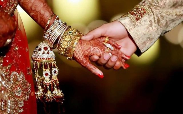 विवाह गर्न भारतीयको सौराहा आउने क्रम बढ्यो