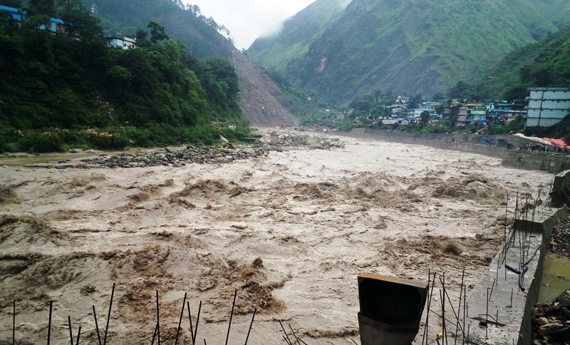 महाकालीको बगरमा पुरिँदै मुख्य सीमास्तम्भ