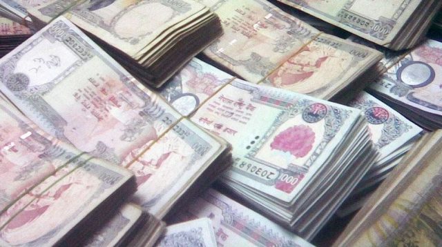 कार्यपालिका सदस्यको परिवारलाई सात लाख आर्थिक सहयोग