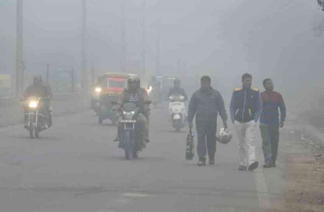 शीतलहरले जनजीवन कष्टकर