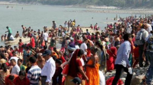 कोशीमा स्नान गर्न आउनेको घुइँचो