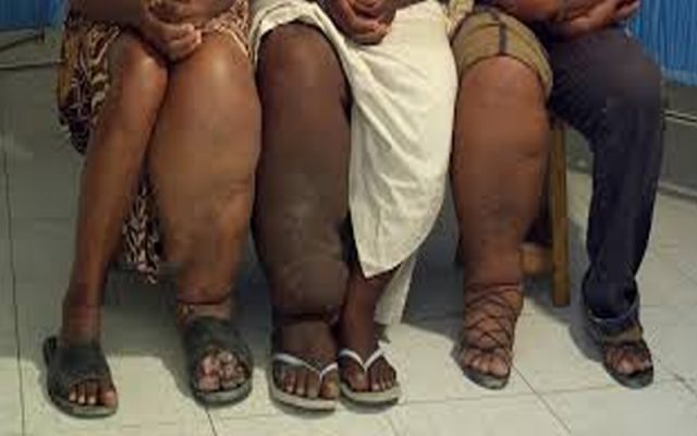औषधि सेवन नगरे सरकारी सेवाबाट वञ्चित