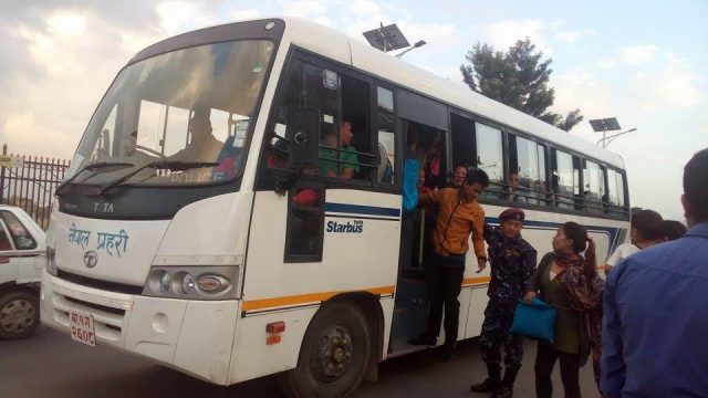 सार्वजनिक यातायातका चालक सहचालकको व्यवहारका कारण यात्रु हैरान