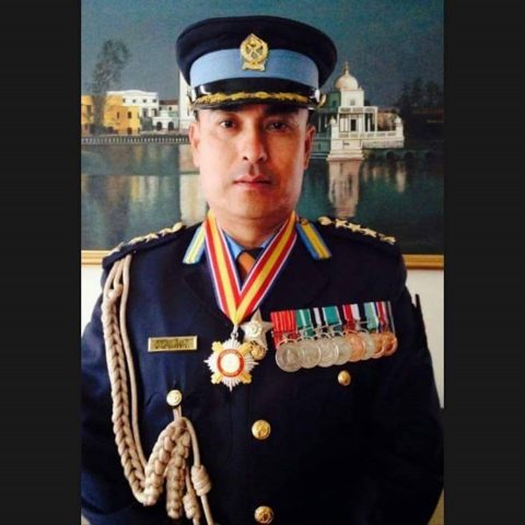 कोमाबाटै अवकाश पाउँदै डिआइजी राजेन्द्रमान श्रेष्ठ