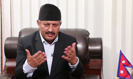 नेपाली भाषालाई कमजोर बनाउने गरी अङ्ग्रेजी भाषाको प्रयोगमा जोड दिनु हुँदैन : शिक्षा मन्त्री