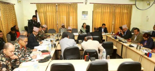 सेनामा अनियमितता बढेको भन्दै सांसदहरुद्धारा रक्षामन्त्री र प्रधानसेनापतिलाई बोलाउन माग