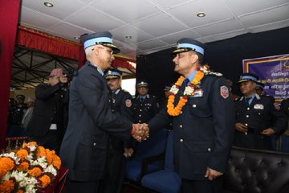 खनालले पेलेकालाई च्याप्दै आईजीपी ज्ञवाली
