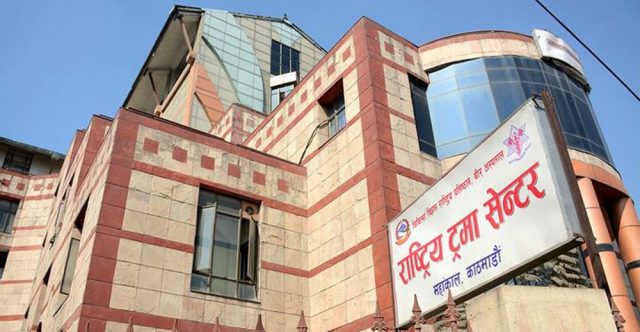 ट्रमा सेन्टरमा घाइते घटे बिरामी , सम्भावित सङ्क्रमितको उपचारमा तत्पर