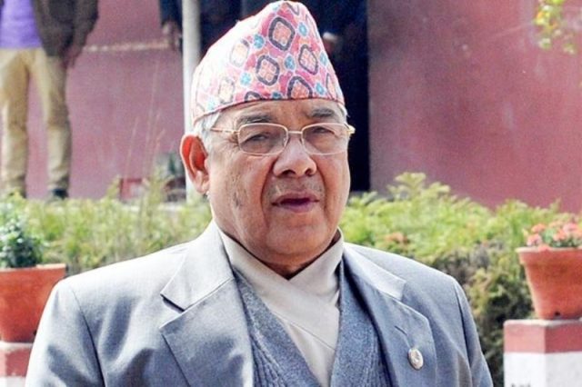 नेता गौतम रोपाइँमा