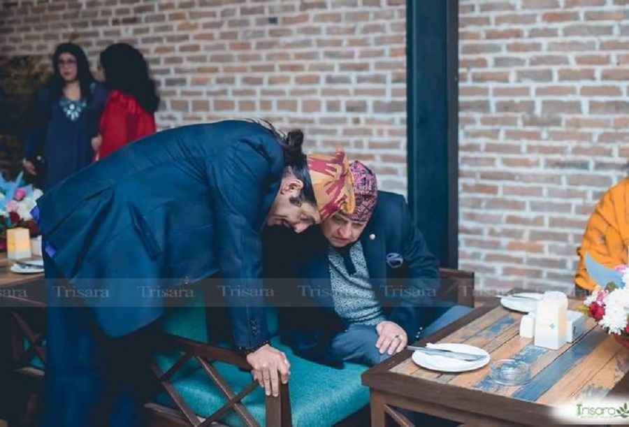 बाबुको मुख हेर्ने दिनमा पारसले किन राखे ज्ञानेन्द्रसँगको यो तस्बिर