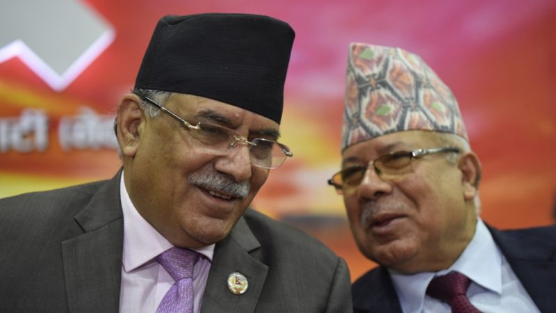 प्रचण्ड र नेपाल समुहका ७ मन्त्रीको सामुहिक राजीनामा