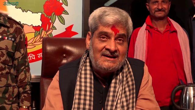 राजा आउ भन्दै सडकमा प्रदर्शन भएपछि मन्त्री त्रिपाठीको  जवाफ