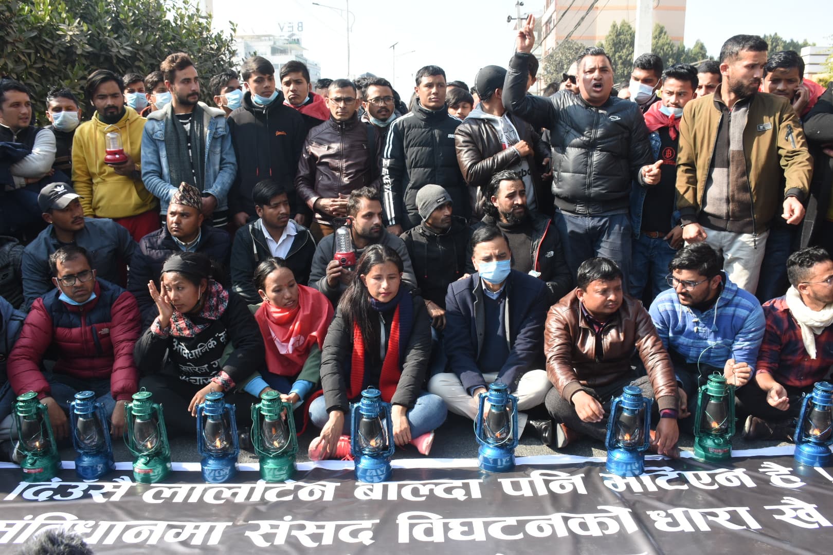 ओलीको कदमविरुद्ध अनेरास्ववियुको लालटिन जुलुस