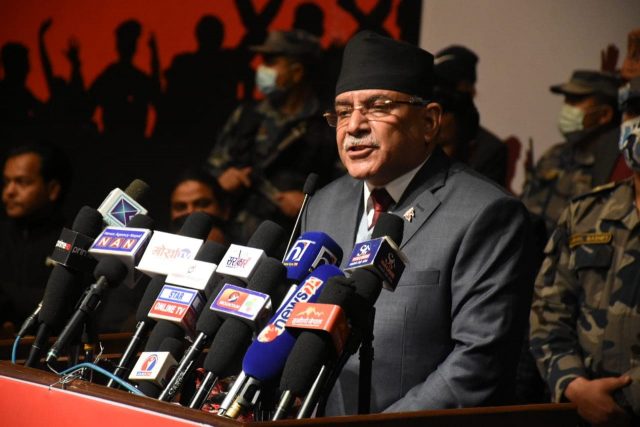 प्रचण्डद्वारा हिंसात्मक संघर्षको संकेत, युवाविद्यार्थीलाई आक्रामक बन्न निर्देशन