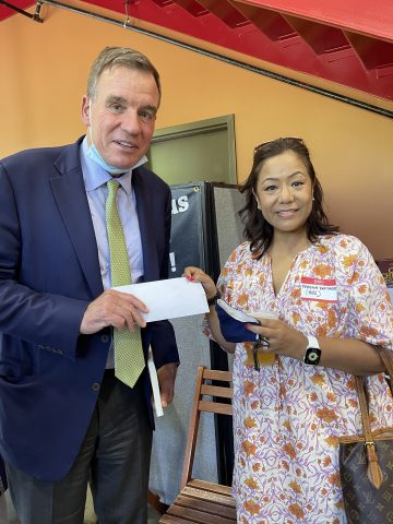 ANS President Meets Senator Warner, requests to help Nepal