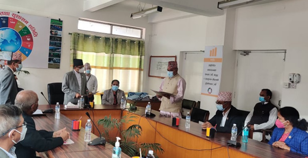 राष्ट्रिय सभाका नवनिर्वाचित सदस्य पाण्डेले लिए शपथ