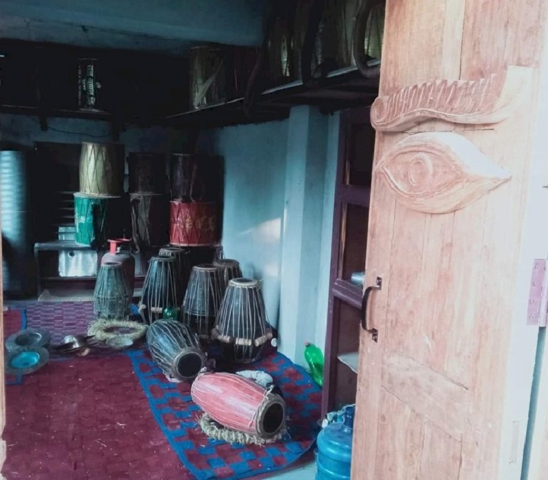 भक्तपुरको इन्द्रायणी मन्दिरबाट कसले चोर्यो सयौ वर्ष पुराना सामग्री ?