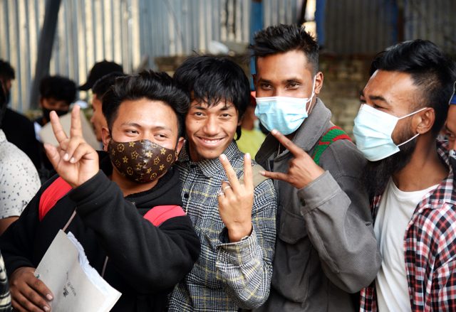 ललितपुरमा एकै दिन ४०३ जनाले दिए म्यादी प्रहरीमा आवेदन