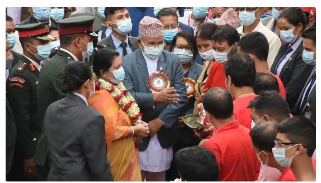 राष्ट्रपति भण्डारीद्वारा कृष्ण मन्दिर दर्शन