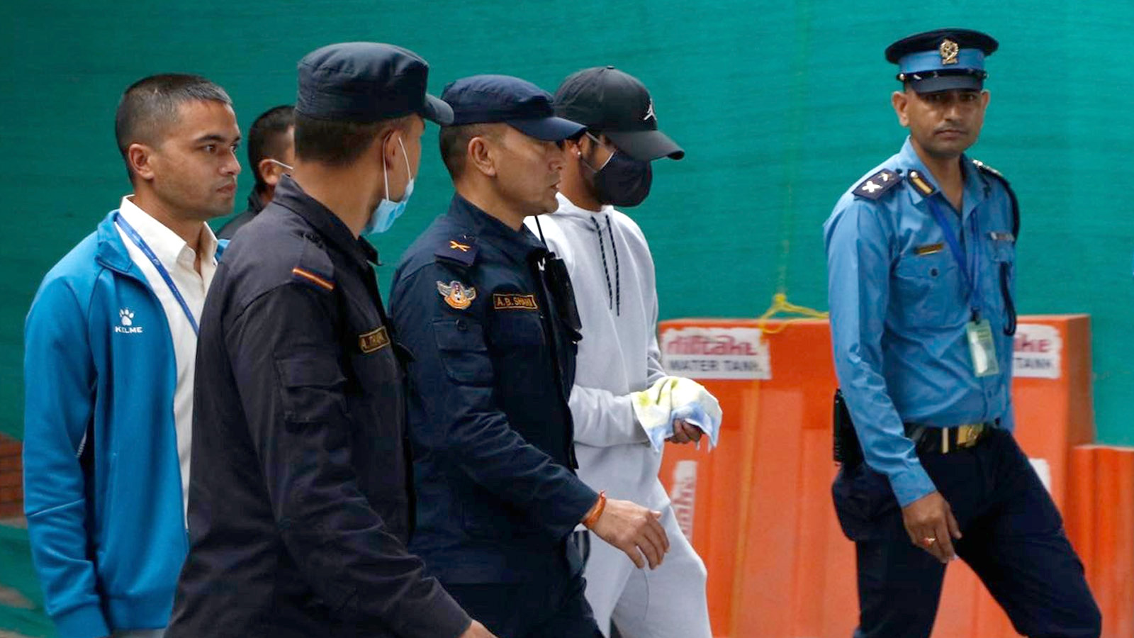 लामिछानेविरुद्ध मुद्दा दायर, आजदेखि थुनछेक बहस हुने