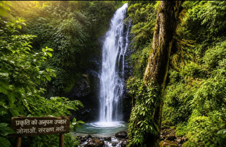 ओखलढुङ्गाको तीनछाँगे झरना पर्यटनको नयाँ गन्तव्य बन्दै